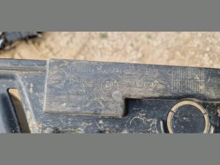 bontott PEUGEOT 407 Bal első Első Dobbetét (Kerékjárati, Műanyag)