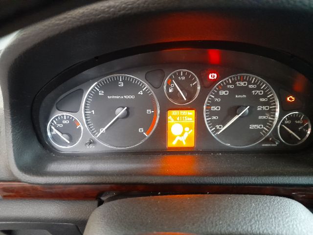 bontott PEUGEOT 407 Bal első Felső Zsanér