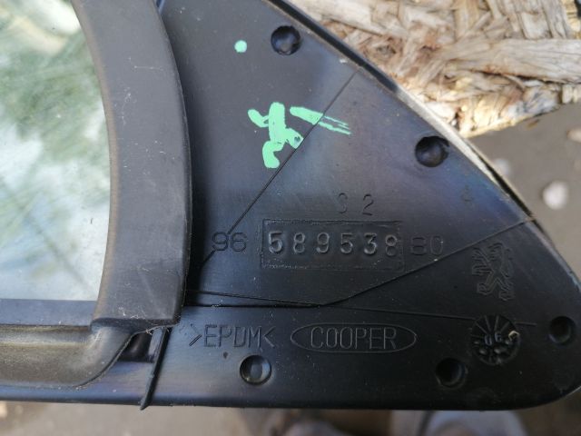 bontott PEUGEOT 407 Bal első Fixüveg (Ajtóban)