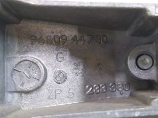 bontott PEUGEOT 407 Bal első Külső Kilincsfészek