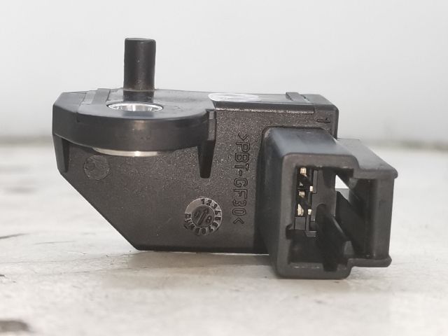 bontott PEUGEOT 407 Bal első Oldal Ütközés Érzékelő