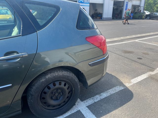 bontott PEUGEOT 407 Bal első Sárvédő