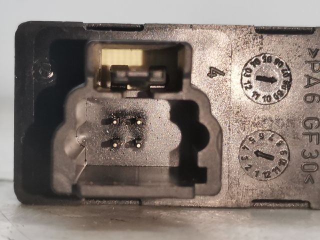 bontott PEUGEOT 407 Bal hátsó Ablakemelő Kapcsoló