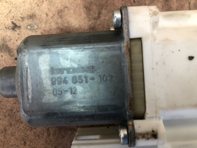 bontott PEUGEOT 407 Bal hátsó Ablakemelő Motor