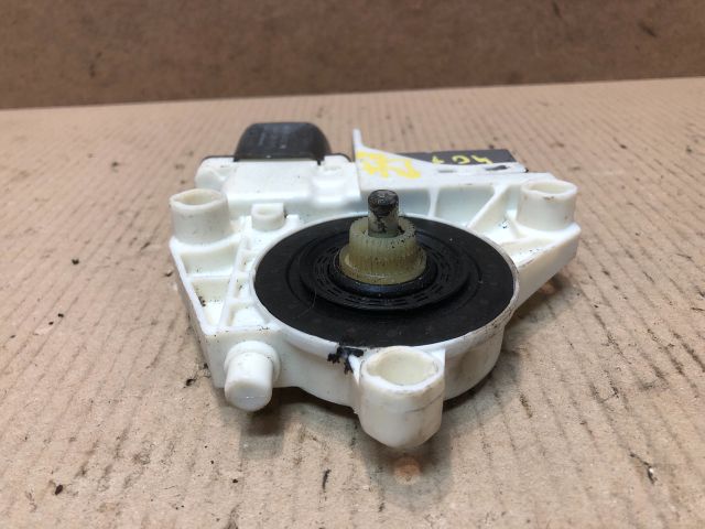 bontott PEUGEOT 407 Bal hátsó Ablakemelő Motor