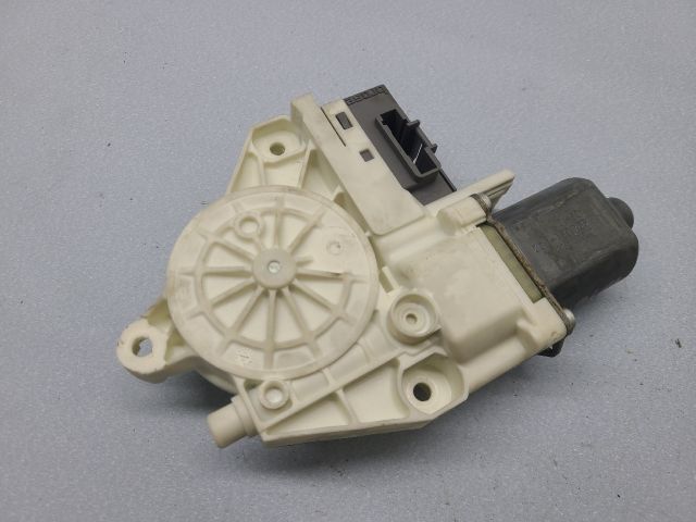 bontott PEUGEOT 407 Bal hátsó Ablakemelő Motor