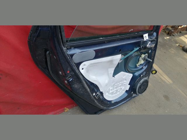 bontott PEUGEOT 407 Bal hátsó Ajtó Díszléc