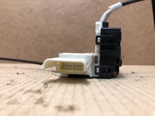 bontott PEUGEOT 407 Bal hátsó Ajtózár