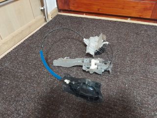 bontott PEUGEOT 407 Bal hátsó Ajtózár