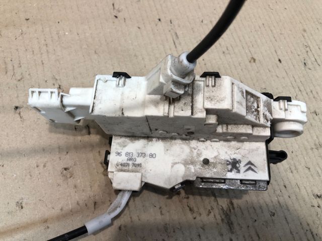 bontott PEUGEOT 407 Bal hátsó Ajtózár