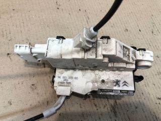 bontott PEUGEOT 407 Bal hátsó Ajtózár