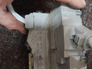 bontott PEUGEOT 407 Bal hátsó Ajtózár