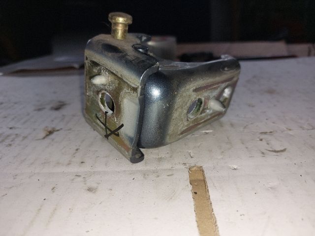 bontott PEUGEOT 407 Bal hátsó Alsó Zsanér