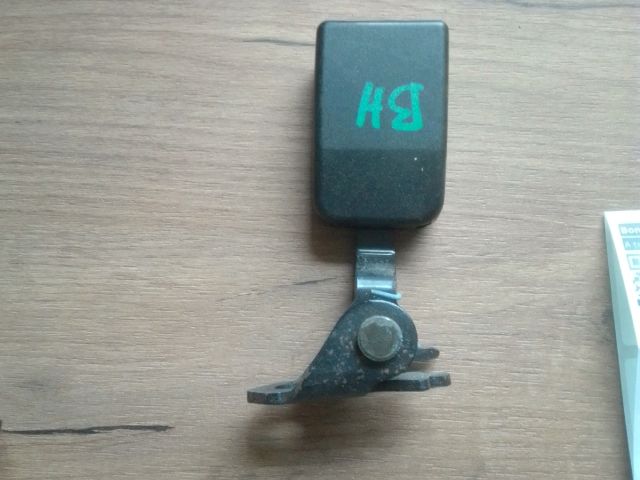 bontott PEUGEOT 407 Bal hátsó Biztonsági Öv Csat