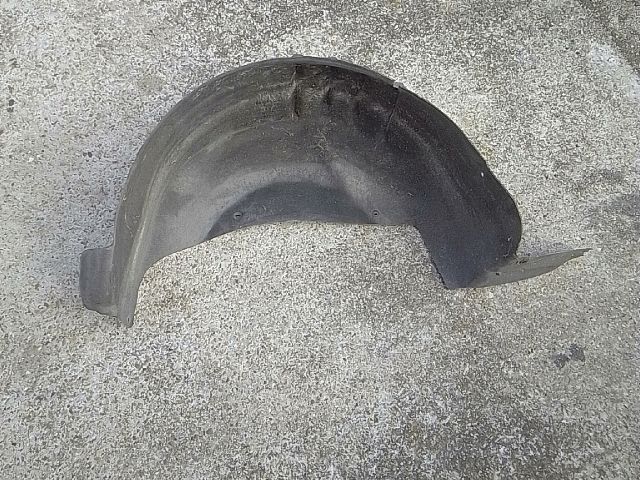 bontott PEUGEOT 407 Bal hátsó Dobbetét (Kerékjárati, Műanyag)