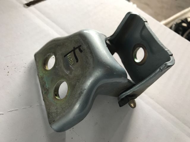 bontott PEUGEOT 407 Bal hátsó Felső Zsanér