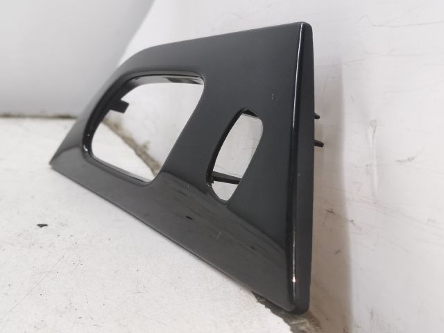 bontott PEUGEOT 407 Bal hátsó Kilincs Burkolat