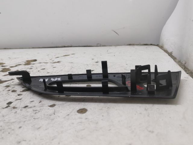 bontott PEUGEOT 407 Bal hátsó Kilincs Burkolat