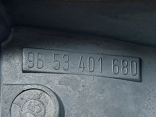 bontott PEUGEOT 407 Bal hátsó Kilincs Hátulja