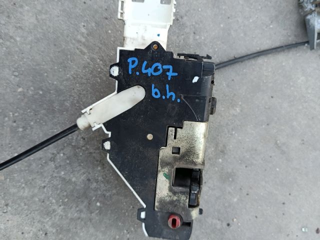 bontott PEUGEOT 407 Bal hátsó Központizár Motor