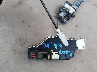 bontott PEUGEOT 407 Bal hátsó Központizár Motor