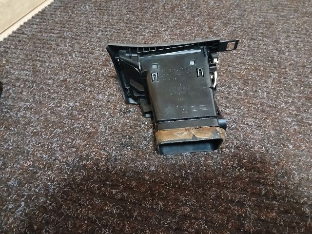 bontott PEUGEOT 407 Bal Szellőző