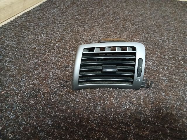 bontott PEUGEOT 407 Bal Szellőző