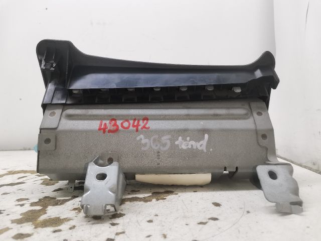 bontott PEUGEOT 407 Bal Térdlégzsák