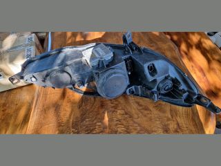 bontott PEUGEOT 407 Bal Xenon Fényszóró