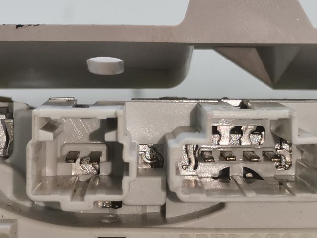 bontott PEUGEOT 407 Beltér Világítás Első