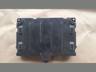 bontott PEUGEOT 407 Biztosítéktábla Utastér