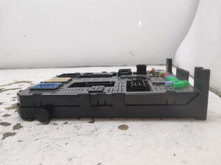 bontott PEUGEOT 407 Biztosítéktábla Utastér