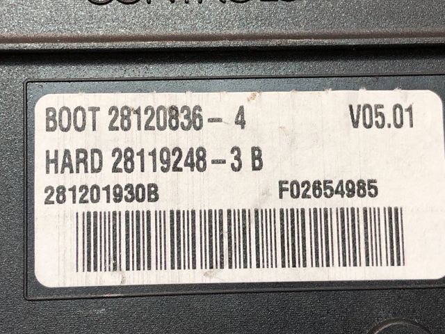 bontott PEUGEOT 407 Biztosítéktábla Utastér