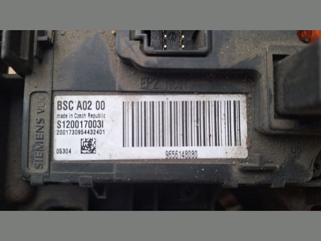 bontott PEUGEOT 407 Biztosítéktábla Utastér