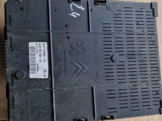 bontott PEUGEOT 407 Biztosítéktábla Utastér