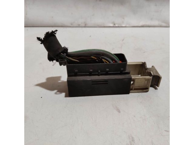 bontott PEUGEOT 407 Csatlakozó