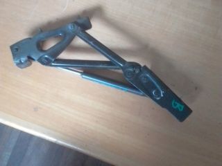 bontott PEUGEOT 407 Csomagtérajtó Bal Zsanér