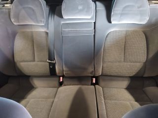 bontott PEUGEOT 407 Csomagtérajtó Burkolat Felső