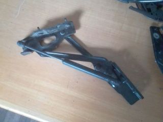 bontott PEUGEOT 407 Csomagtérajtó Jobb Zsanér