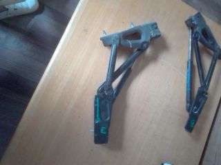 bontott PEUGEOT 407 Csomagtérajtó Jobb Zsanér