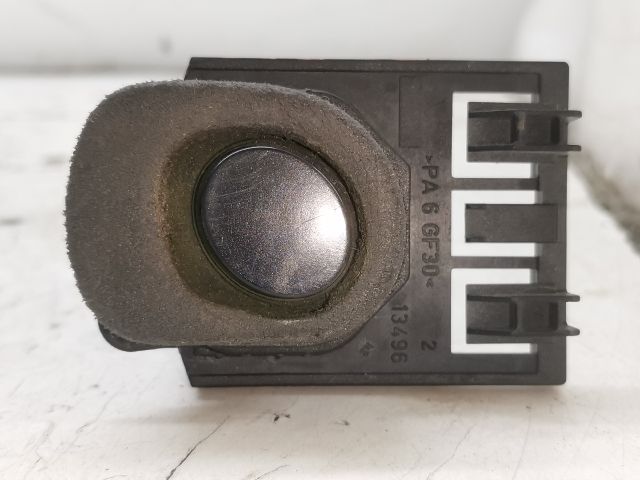 bontott PEUGEOT 407 Csomagtérajtó Kapcsoló