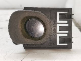 bontott PEUGEOT 407 Csomagtérajtó Kapcsoló