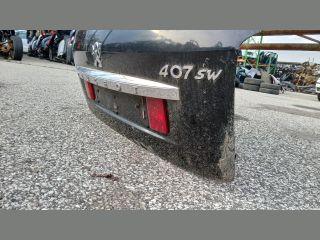 bontott PEUGEOT 407 Csomagtérajtó (Részeivel)