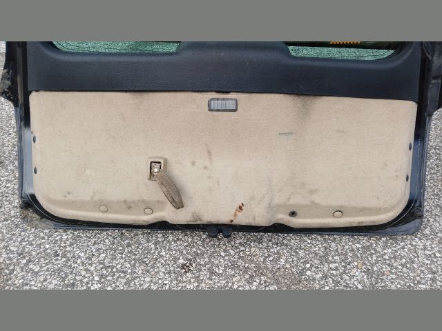 bontott PEUGEOT 407 Csomagtérajtó (Részeivel)