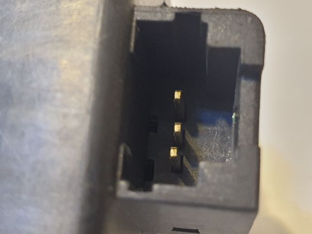 bontott PEUGEOT 407 Csomagtérajtó Zárszerkezet