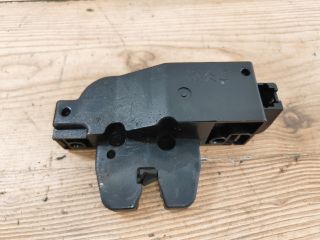 bontott PEUGEOT 407 Csomagtérajtó Zárszerkezet