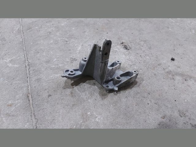 bontott PEUGEOT 407 EGR / AGR Hűtőtartó