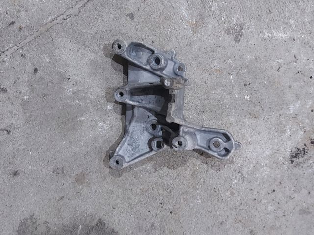 bontott PEUGEOT 407 EGR / AGR Hűtőtartó