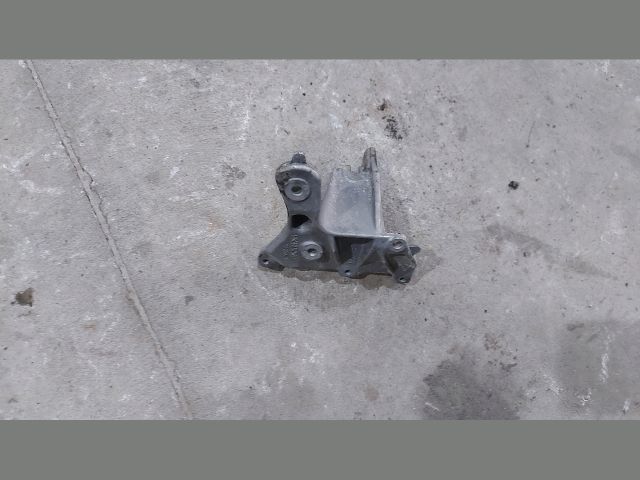 bontott PEUGEOT 407 EGR / AGR Hűtőtartó