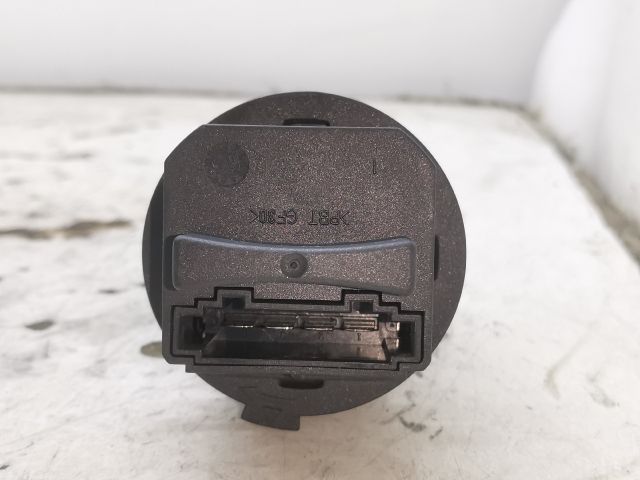 bontott PEUGEOT 407 Előtét Ellenállás Fűtőmotor